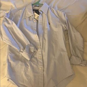 Woman’s polo button up